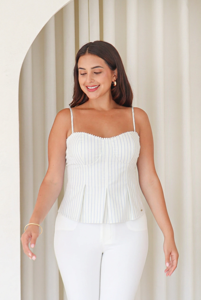 Blusa tableada con copas Diana